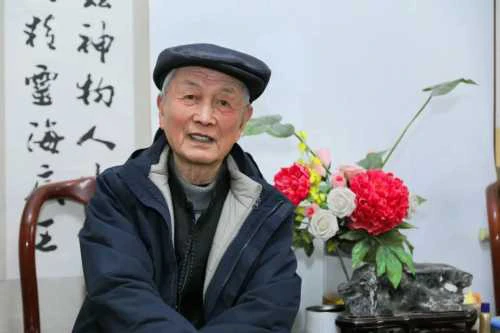 费之雄老师的照片，单击鼠标查看大图！